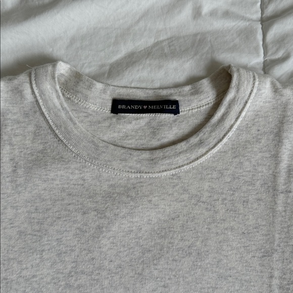 Brandy Melville White Long Hailie Top - Picture 3 of 3